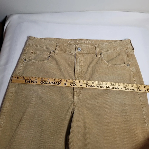 American Eagle Stretch Mom Straight Jean Corduroy Pants sz 18 - Picture 9 of 10